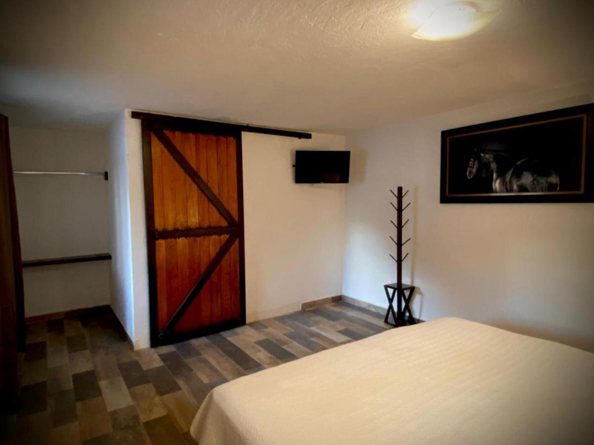Cabanas, Suites Y Habitaciones Rancho San Jorge Bernal Exterior photo