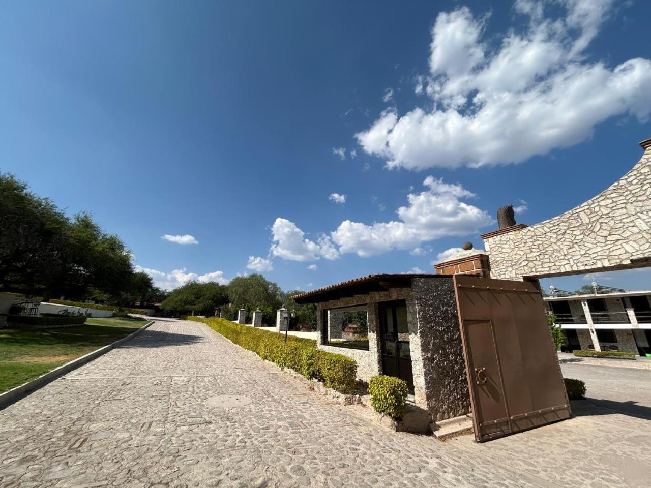 Cabanas, Suites Y Habitaciones Rancho San Jorge Bernal Exterior photo